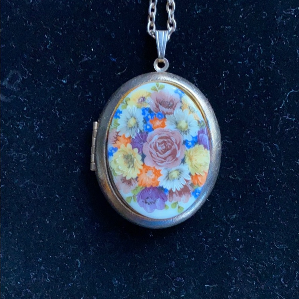 Vintage Flower Locket